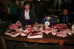 marché de méo vac - étal du boucher 